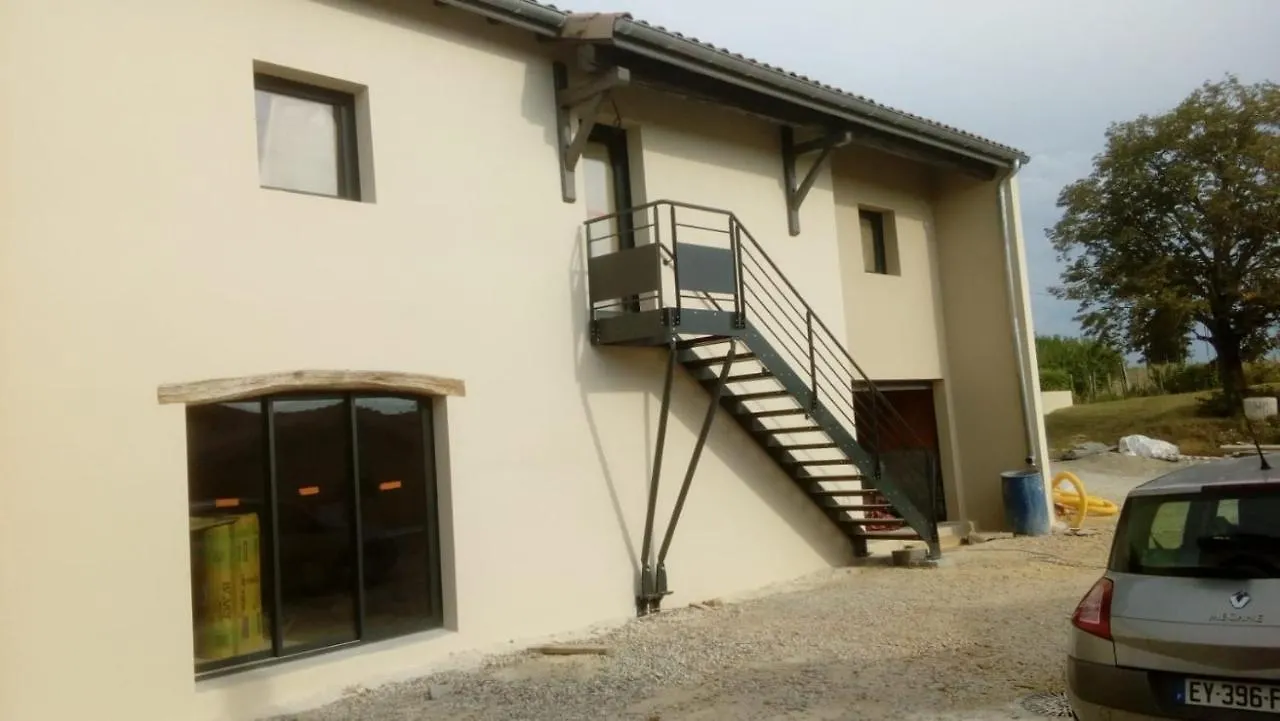 Gites Du Mas De Surlan Chantemerle-les-Bles Apartment